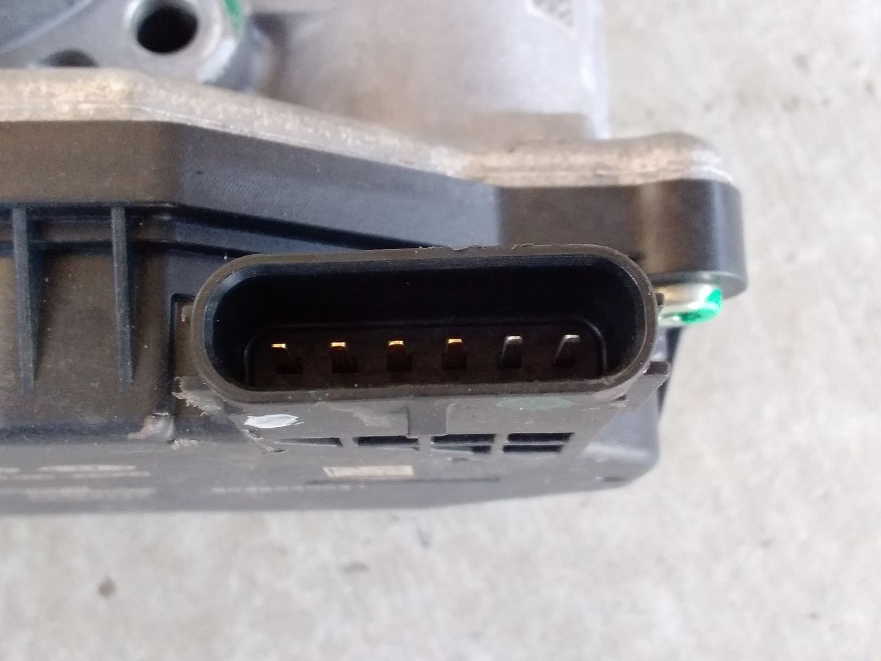 Part image 3