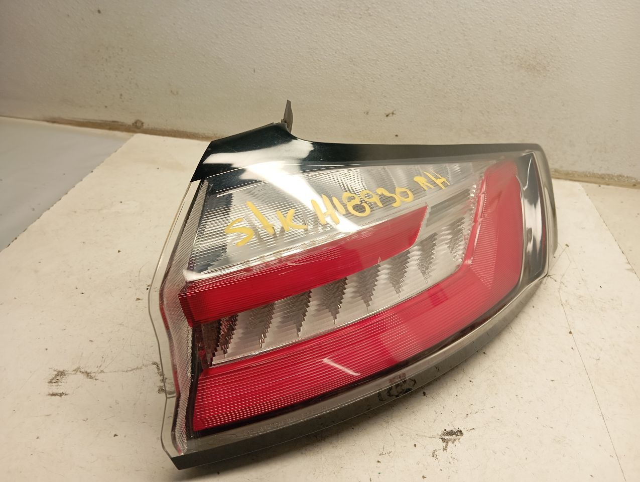 Part image 3