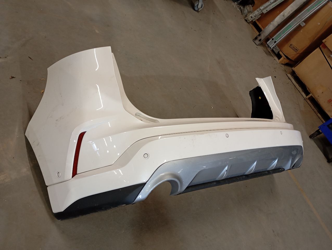 Part image 3