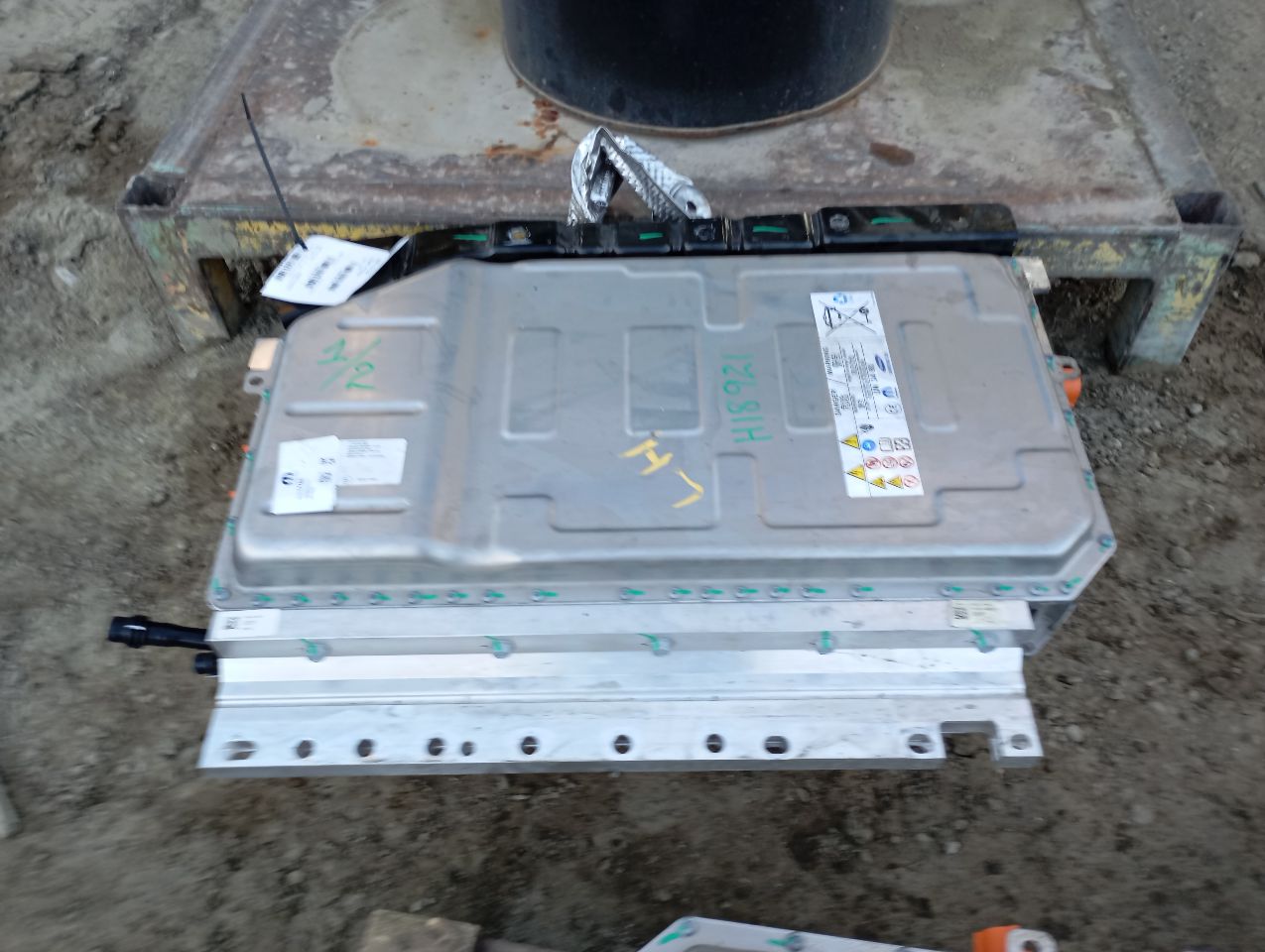 Part image 3