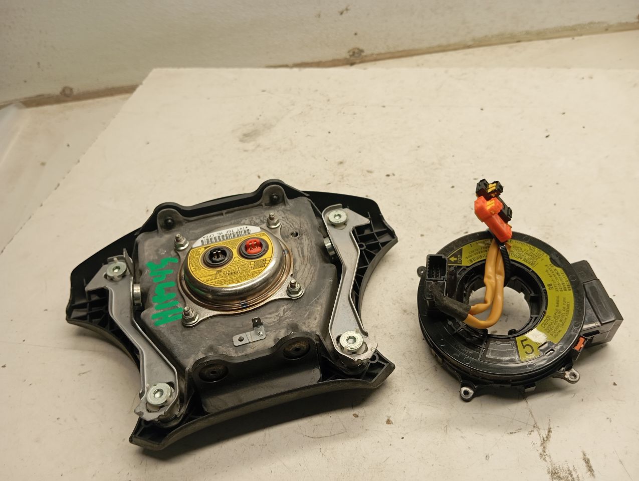 Part image 3