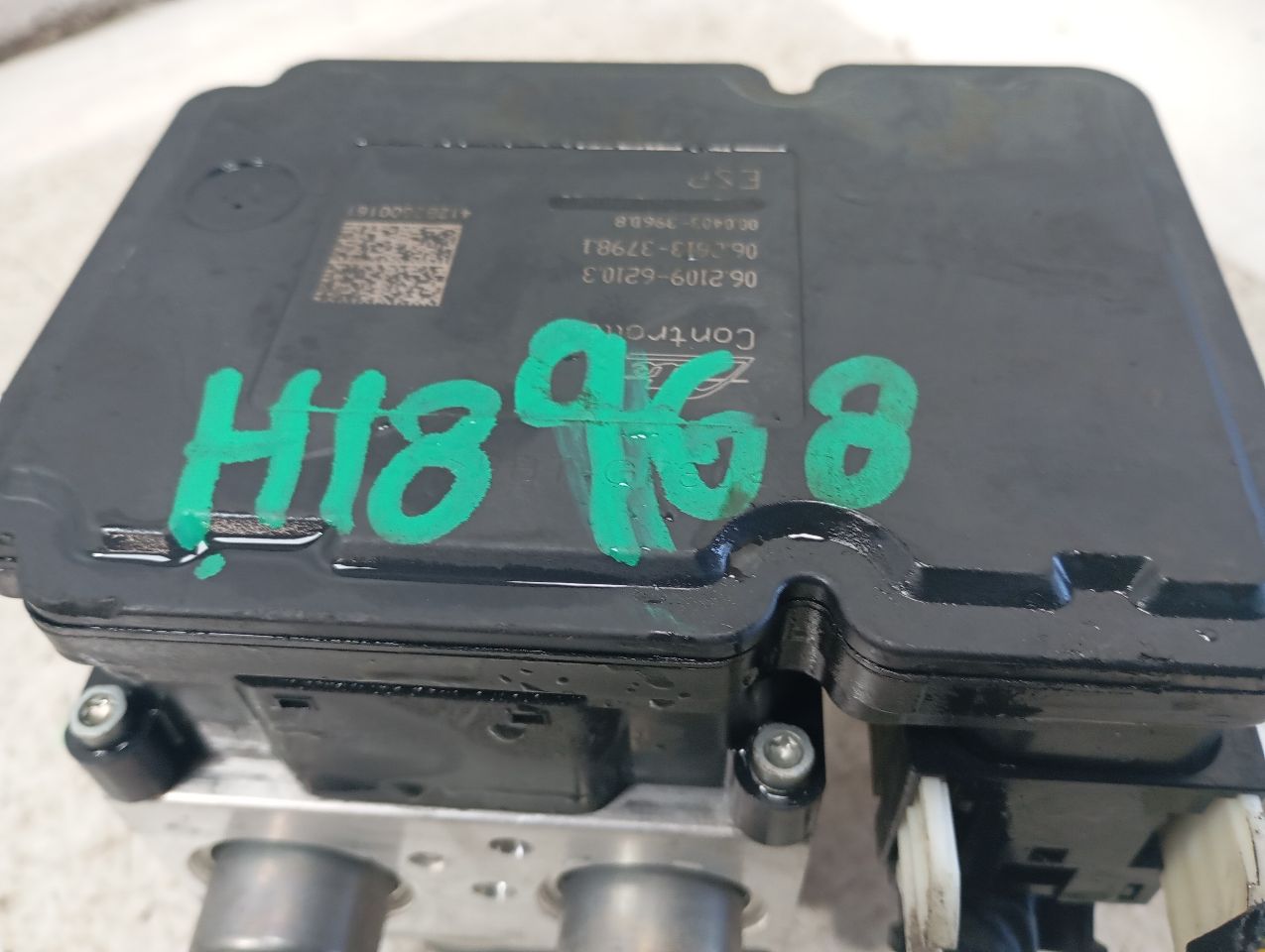 Part image 4
