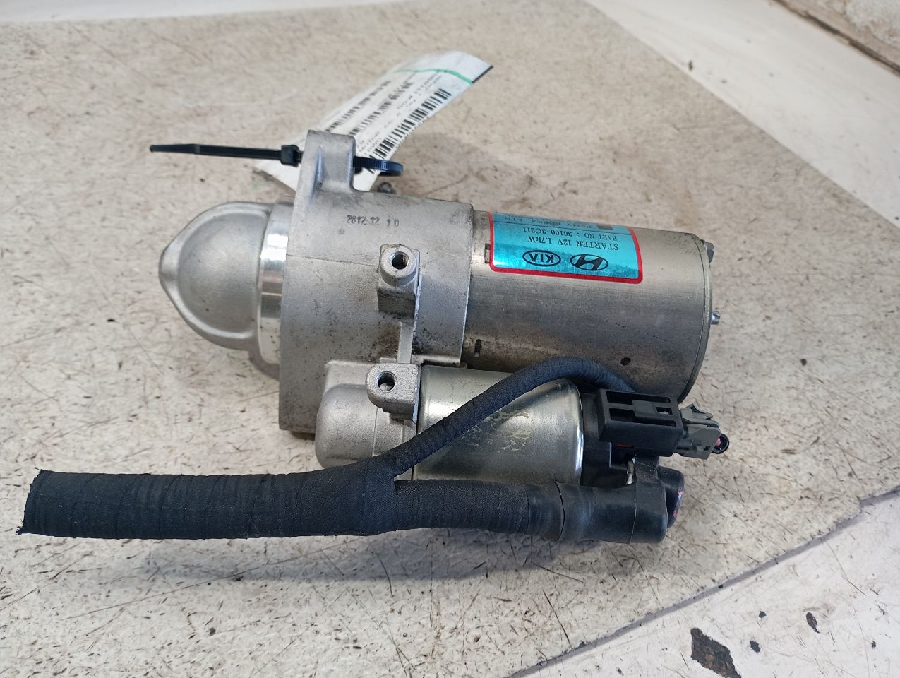 2013 Hyundai GENESIS Starter Motor