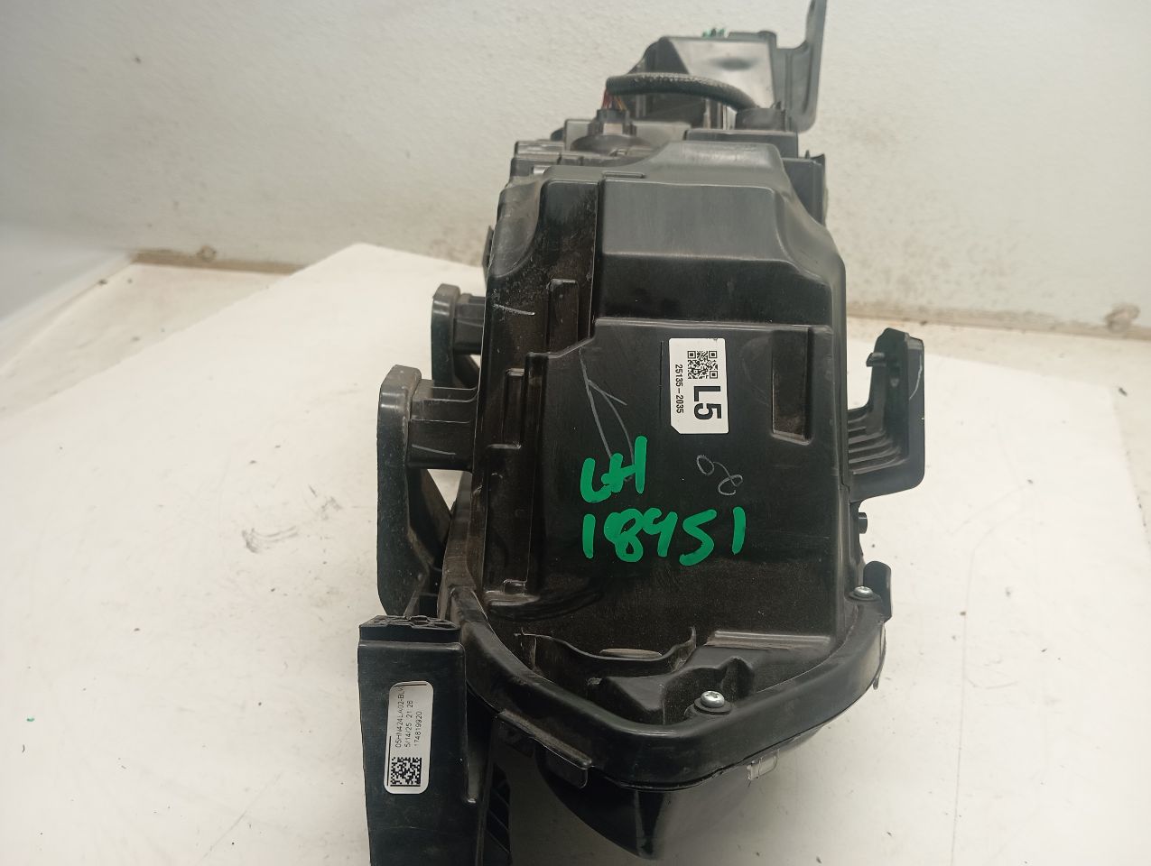 Part image 6