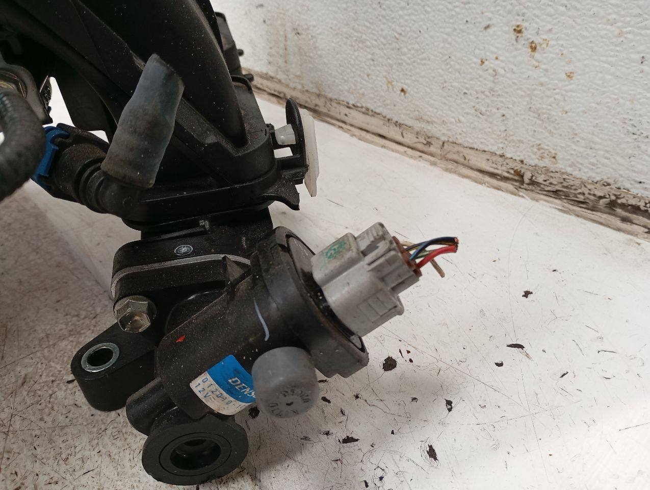 Part image 4