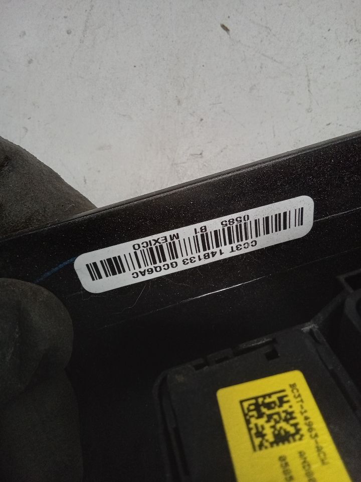 Part image 3