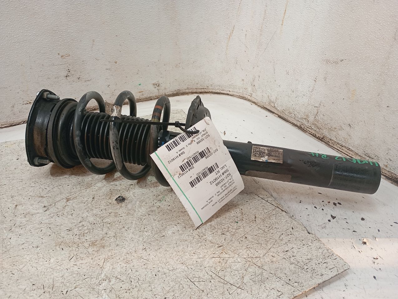 2018 Volkswagen TIGUAN Strut