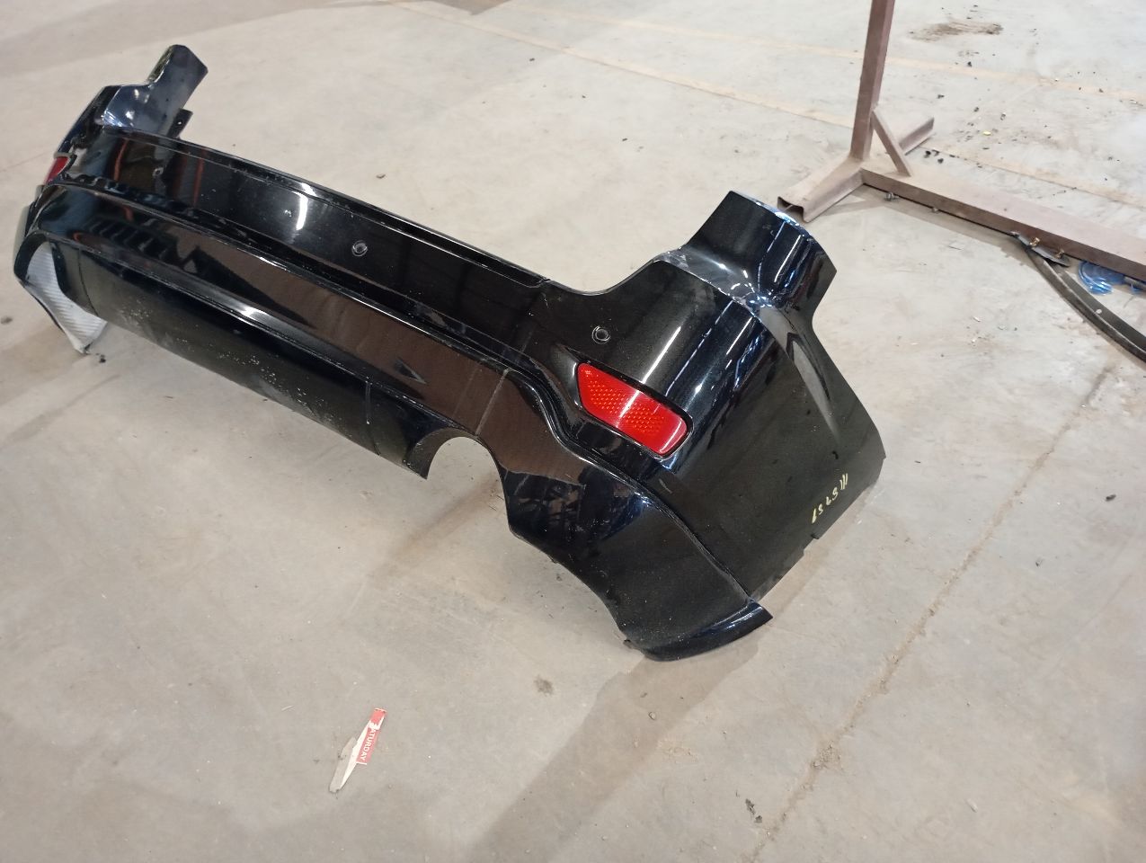 Part image 3