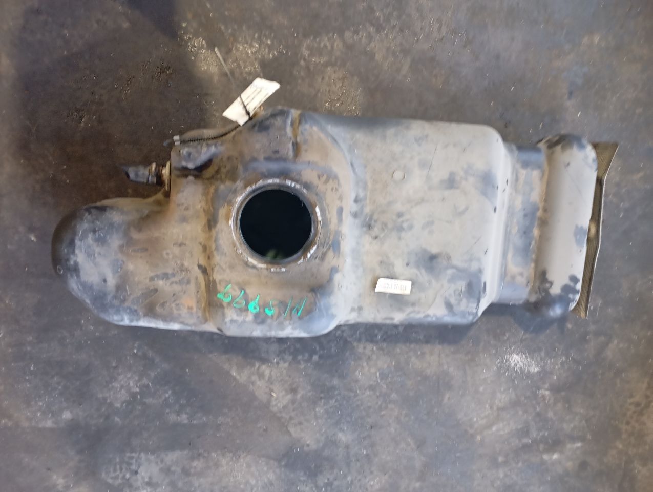 2012 Nissan PATHFINDER Fuel Tank