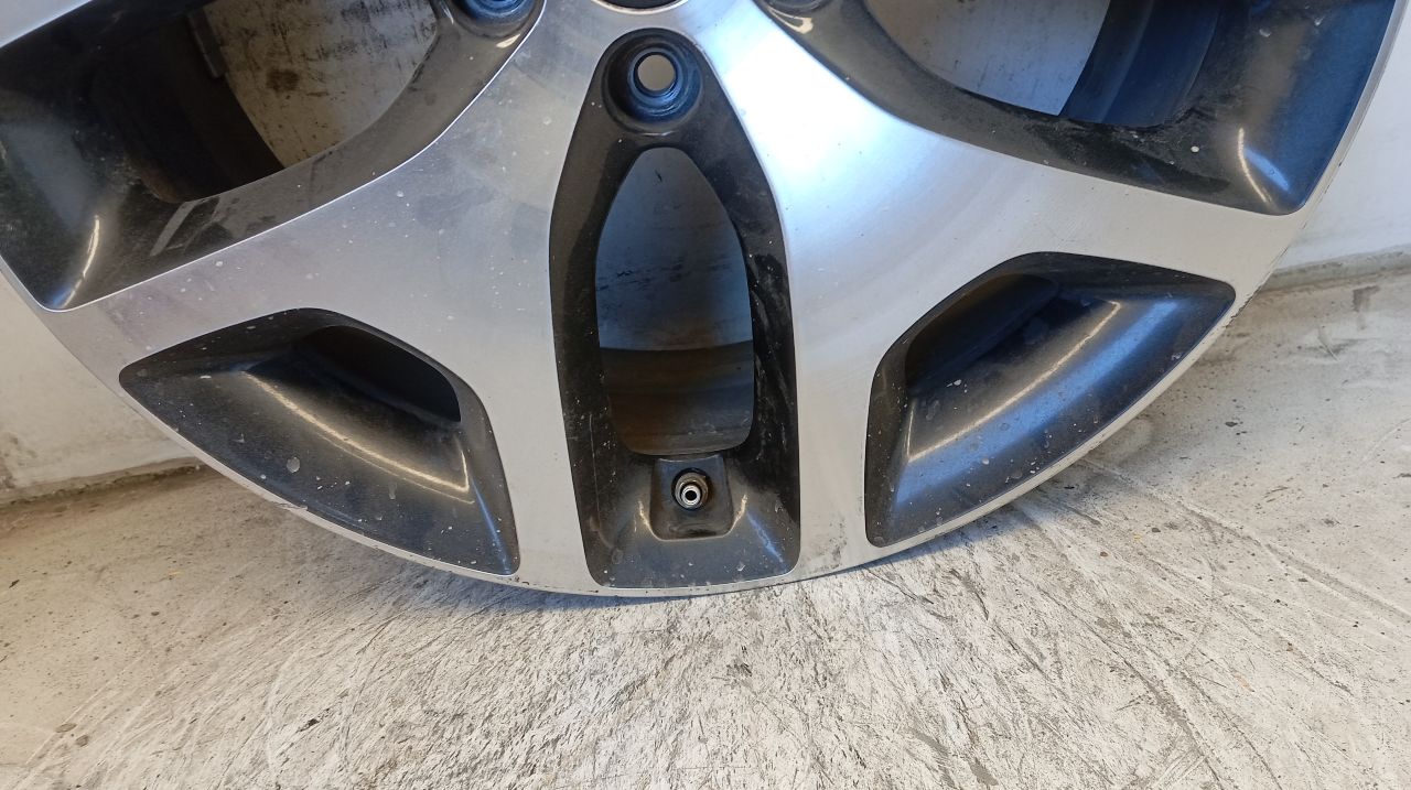 Part image 7