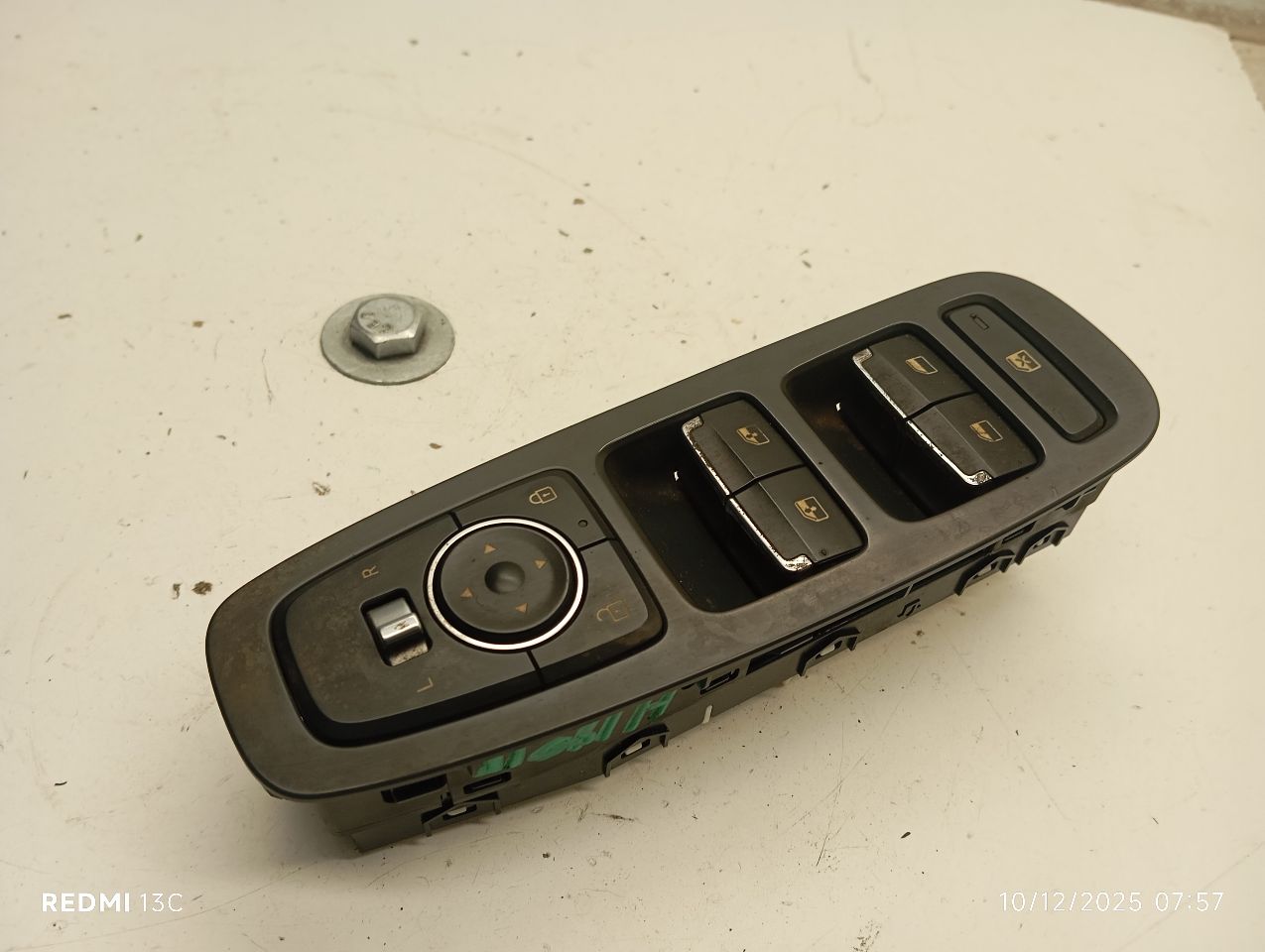 Part image 1