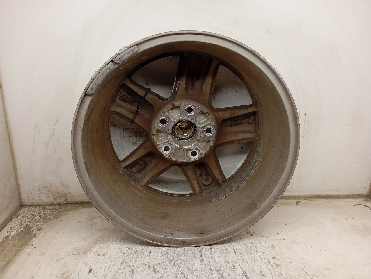 Part image 3