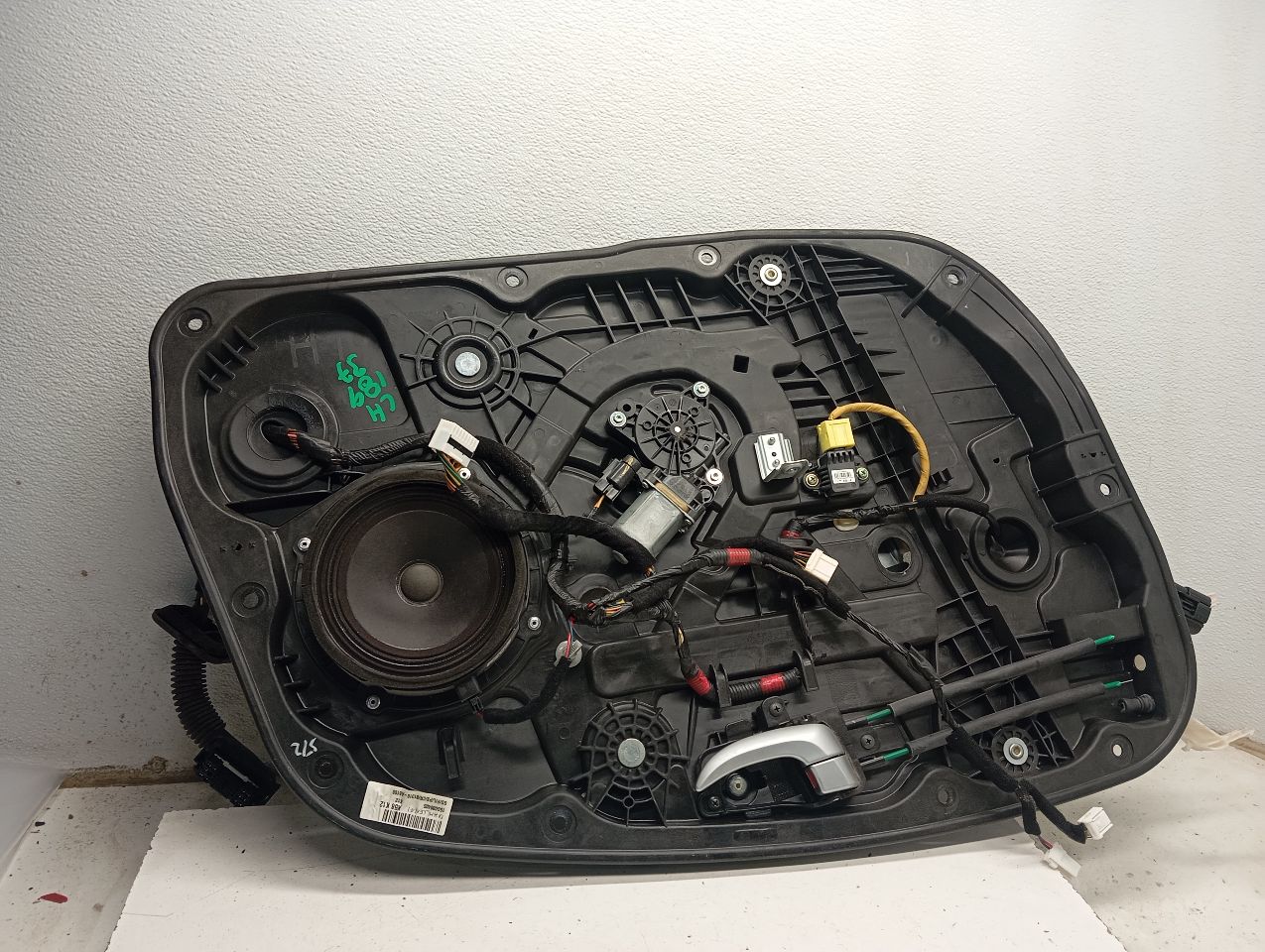 2016 Hyundai ELANTRA Door Window Reg, Fr