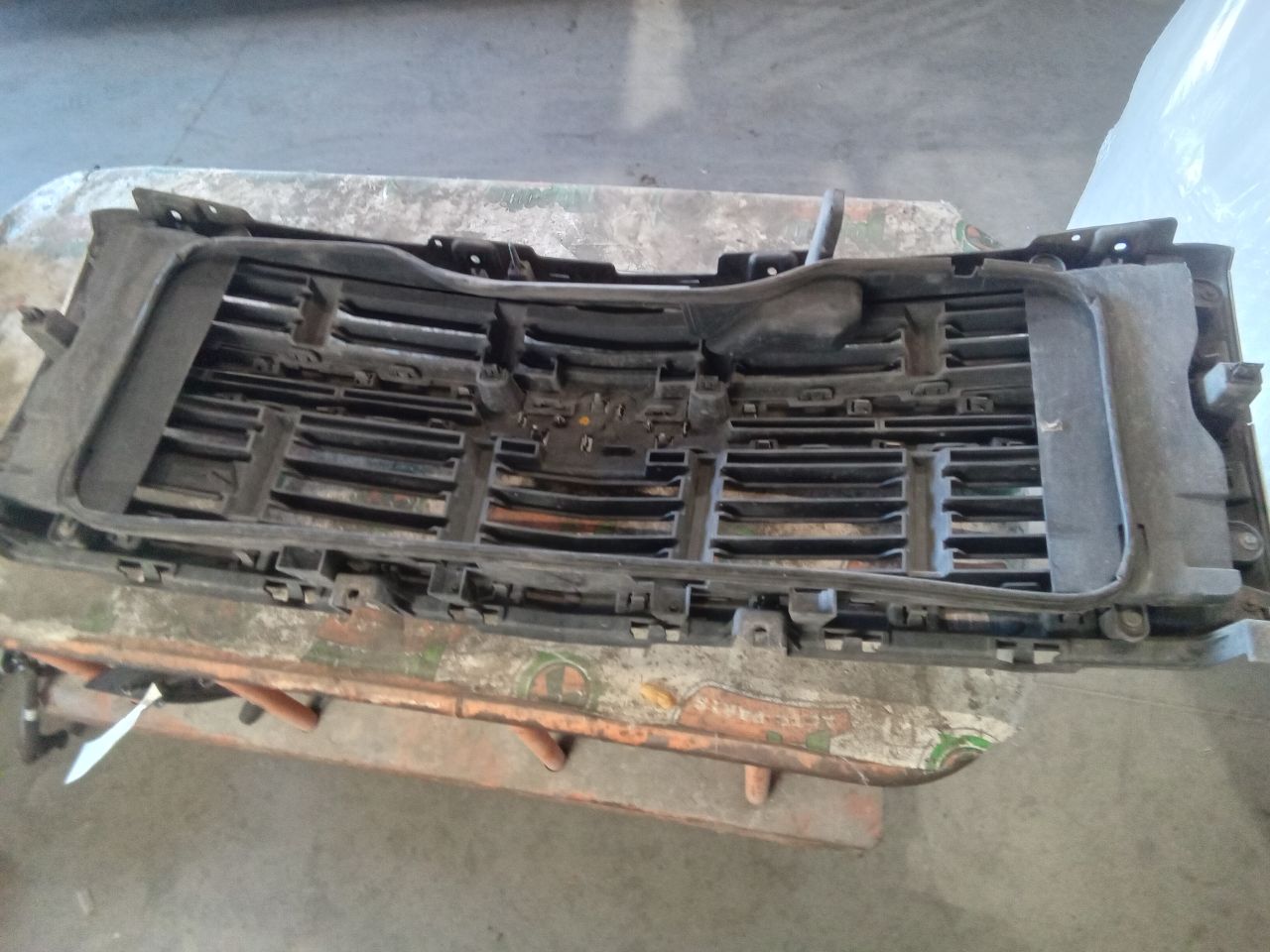 Part image 4