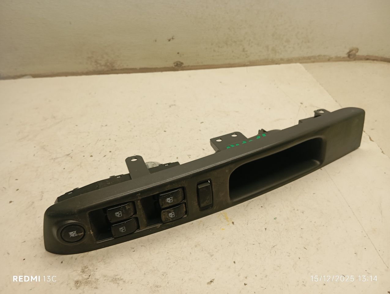 Used 2014 General Motors SPARK Front Door Switch - Stock #H19056
