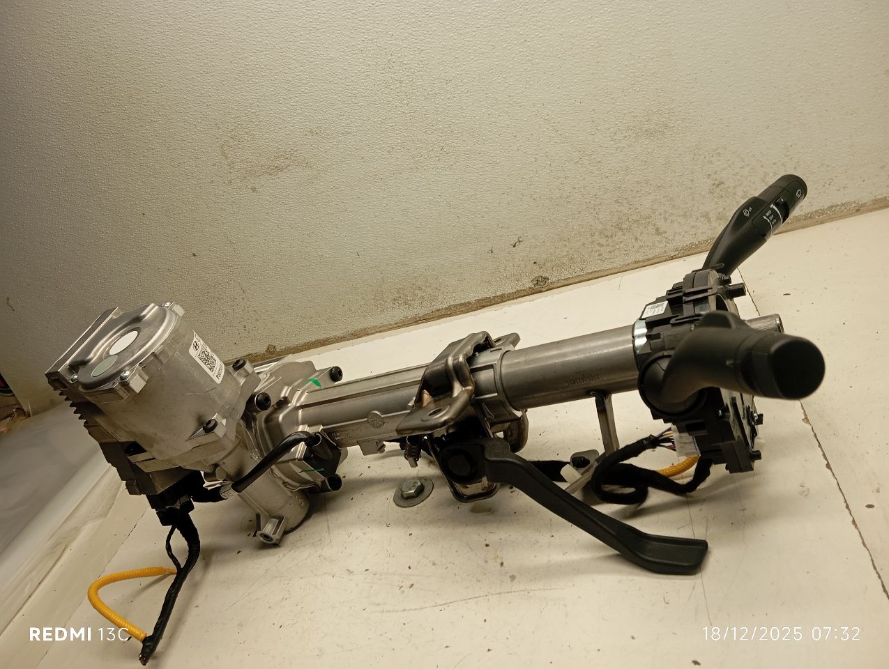 Part image 3