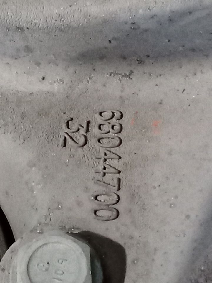 Part image 9
