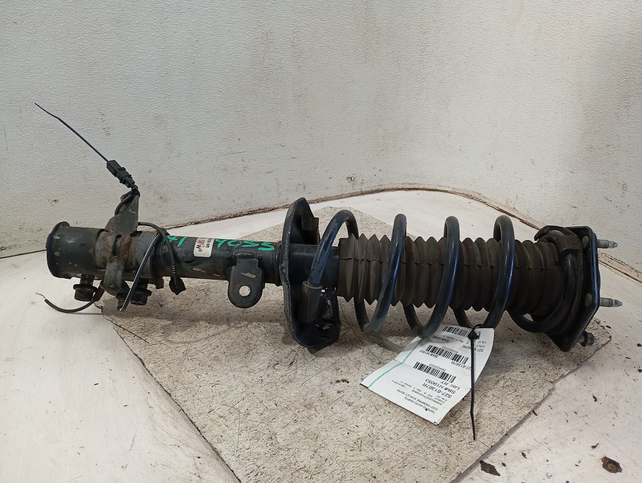 2015 Honda CR-V Strut