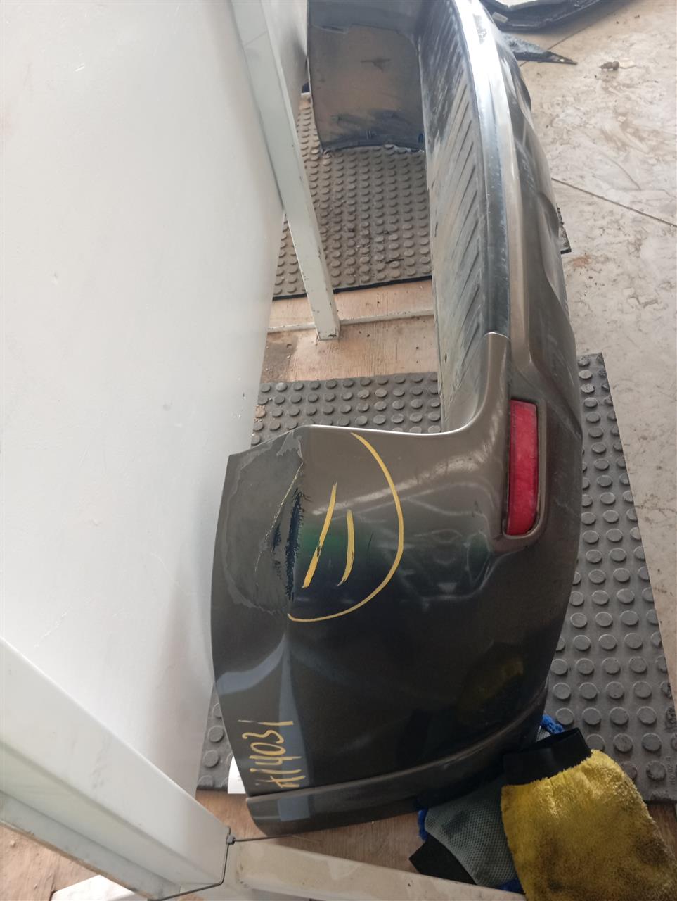Part image 4