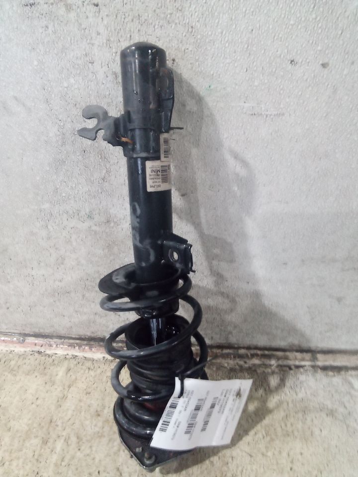 2010 MINI Cooper MINI COOPER Strut