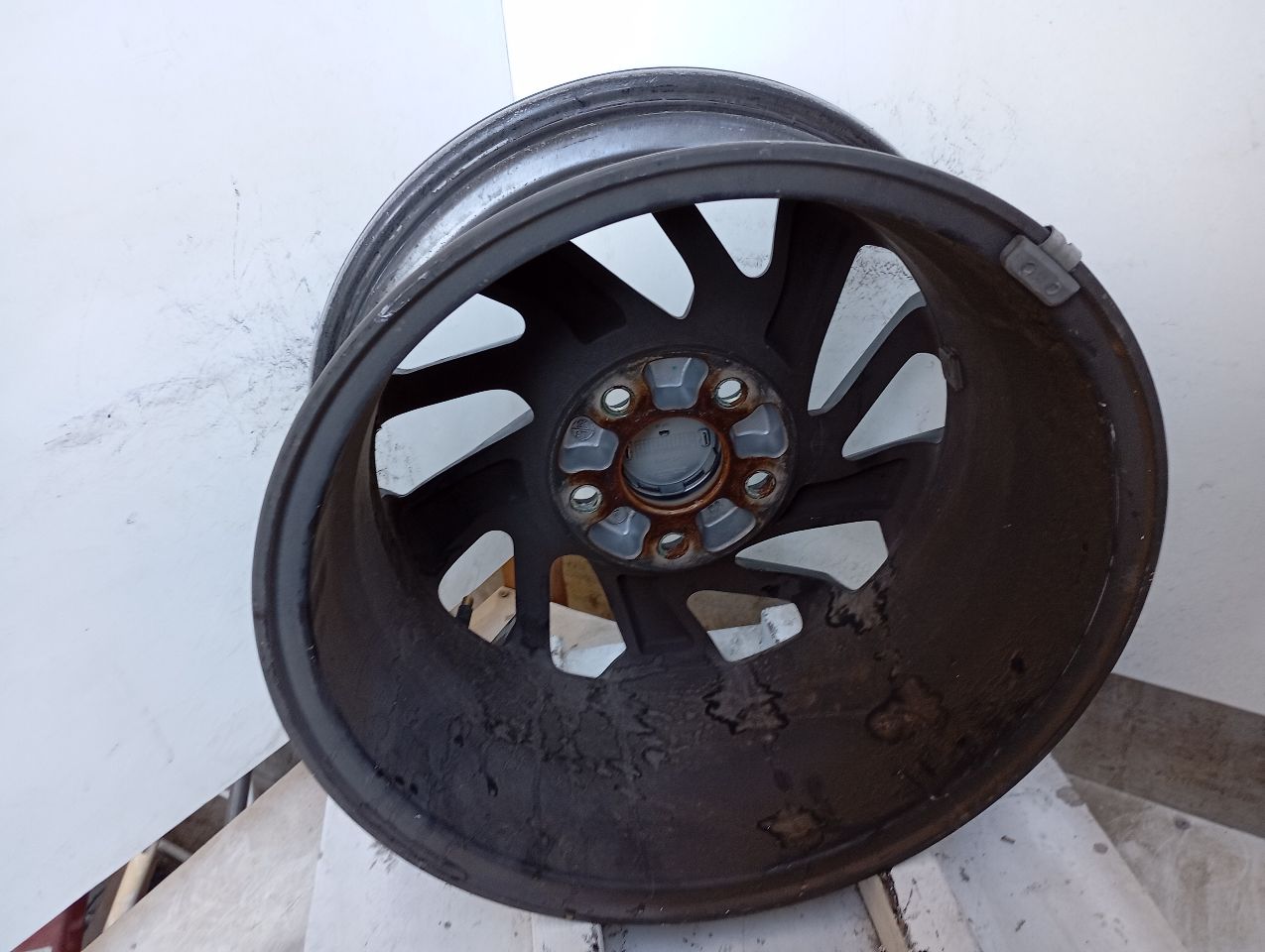 Part image 3