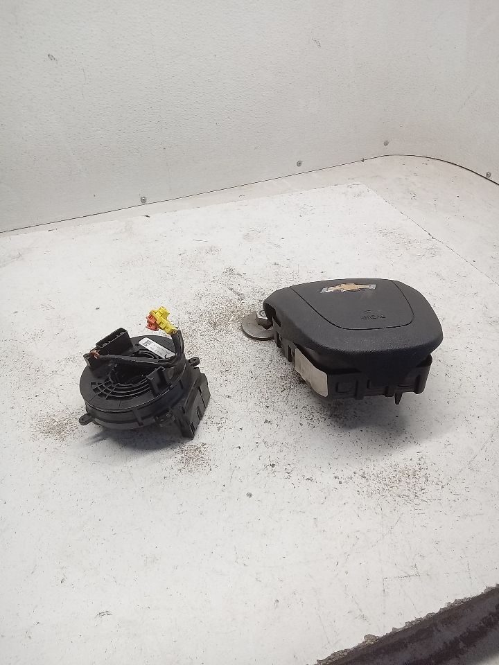 2015 CAMARO General Motors Air Bag