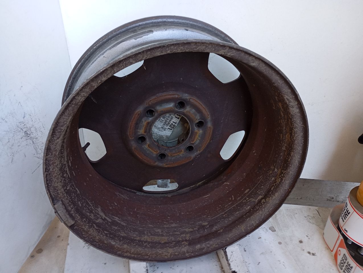 Part image 3