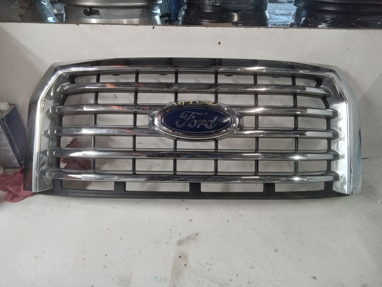 2015 Ford FORD F150 PICKUP Grille