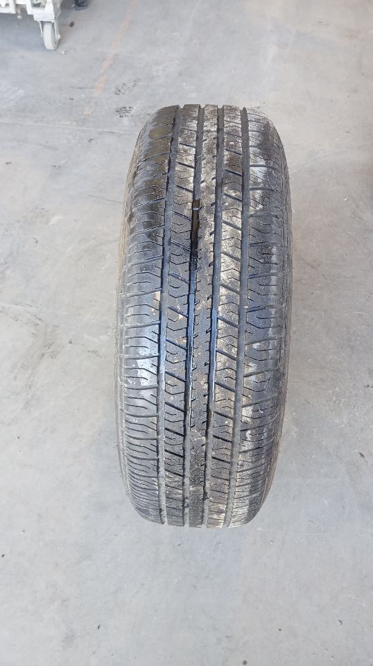2021 General Motors SUBURBAN 1500 Wheel