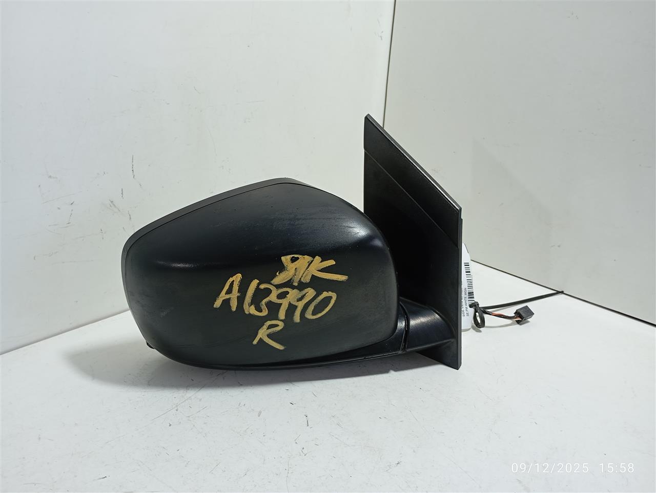 Used 2014 Chrysler CARAVAN Side View Mirror - Stock #A13990