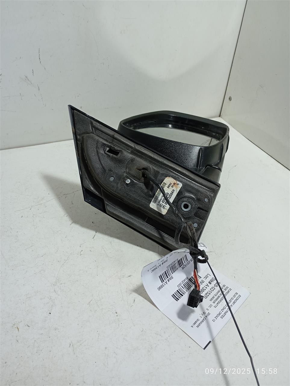 Used 2014 Chrysler CARAVAN Side View Mirror - Stock #A13990