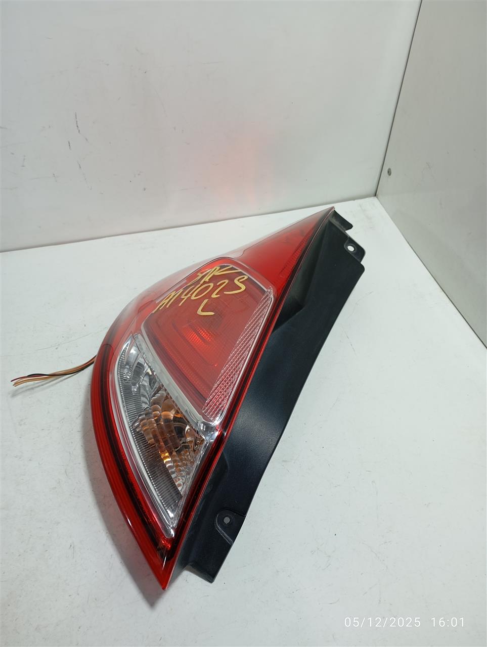 Part image 3