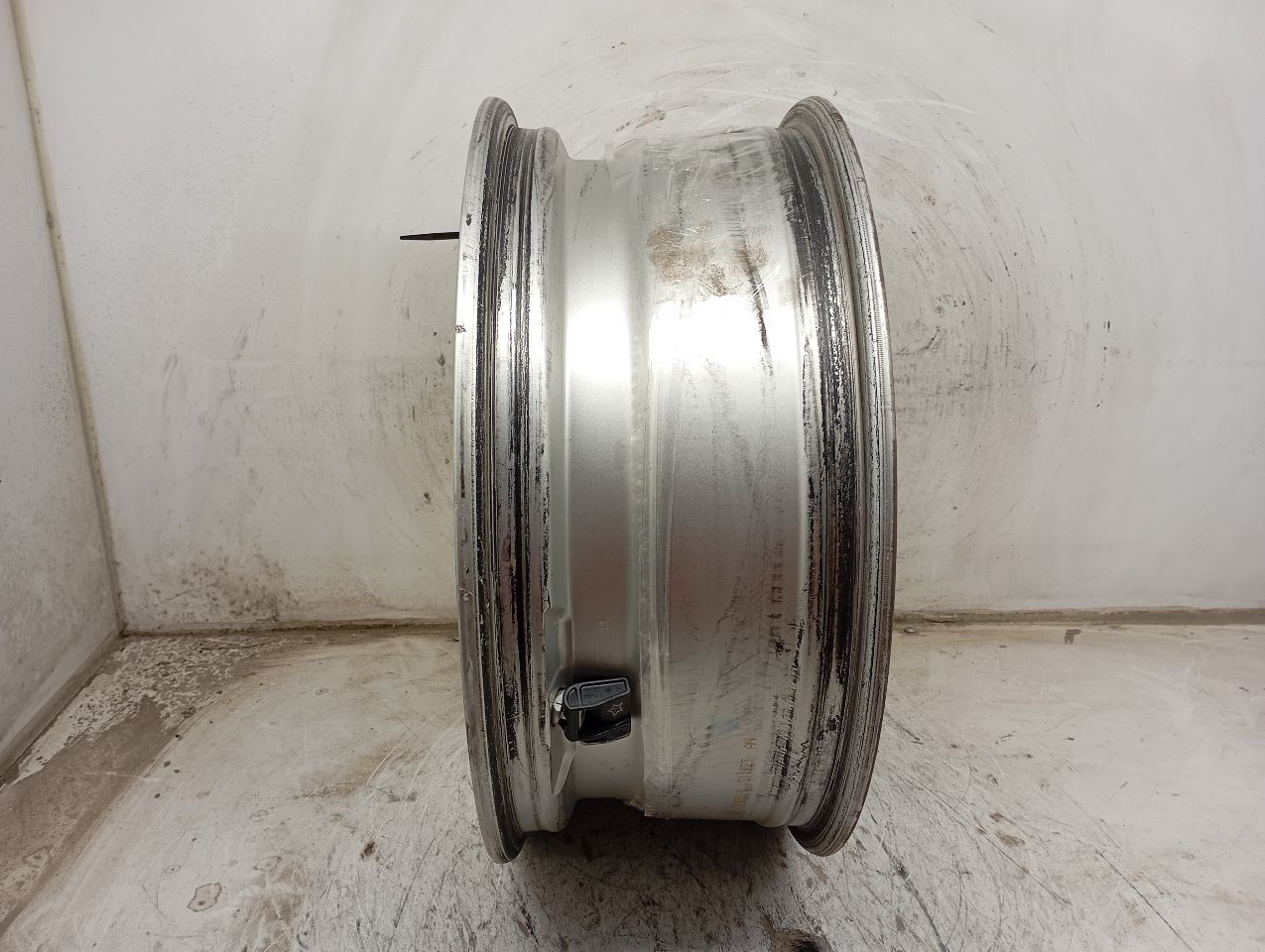Part image 1