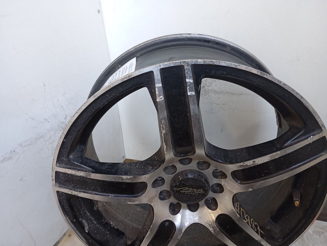 Part image 2