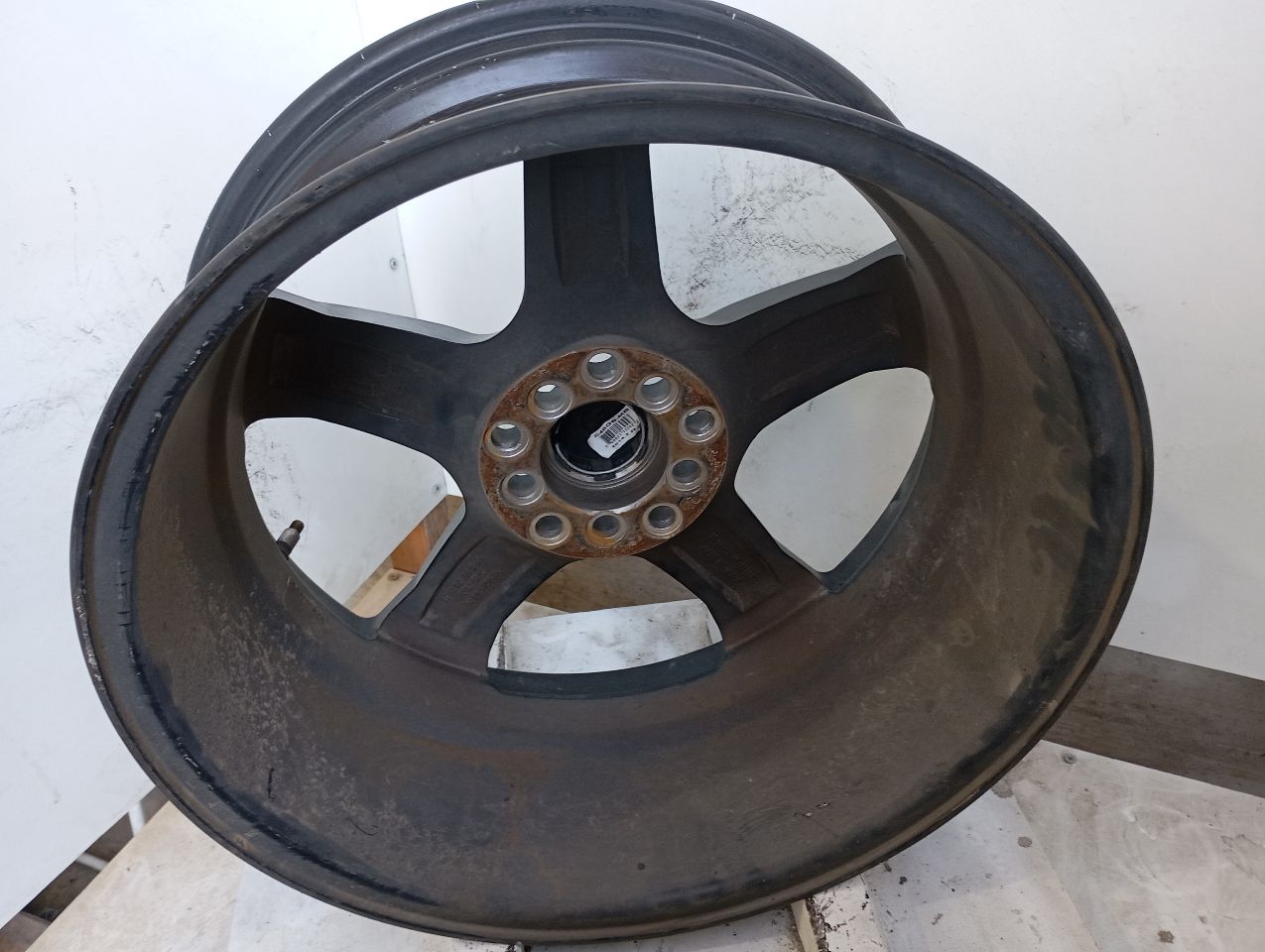 Part image 12