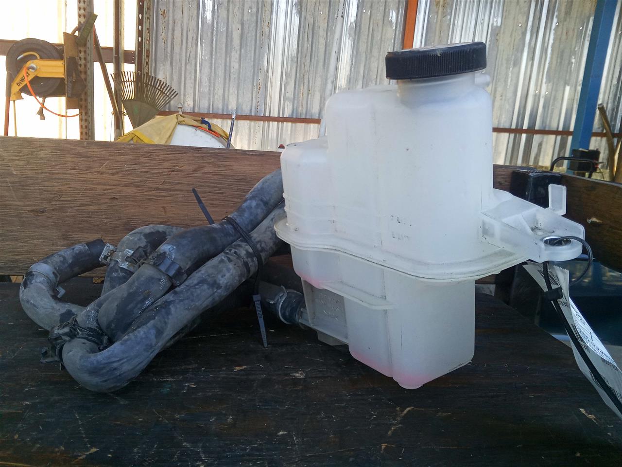 2021 Toyota CAMRY Coolant Reservoir