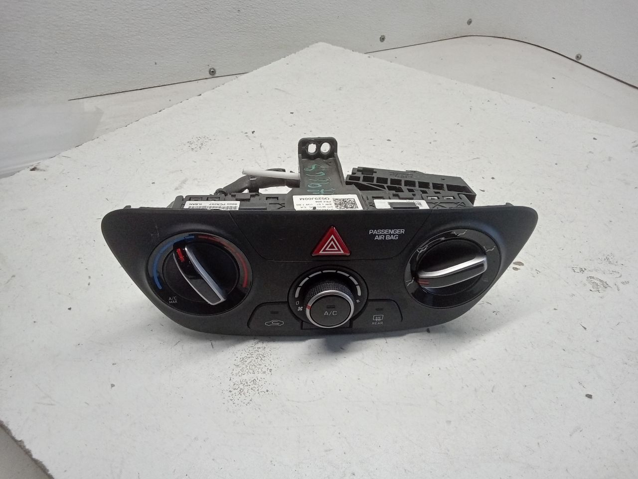 2021 Hyundai ACCENT Temp Control