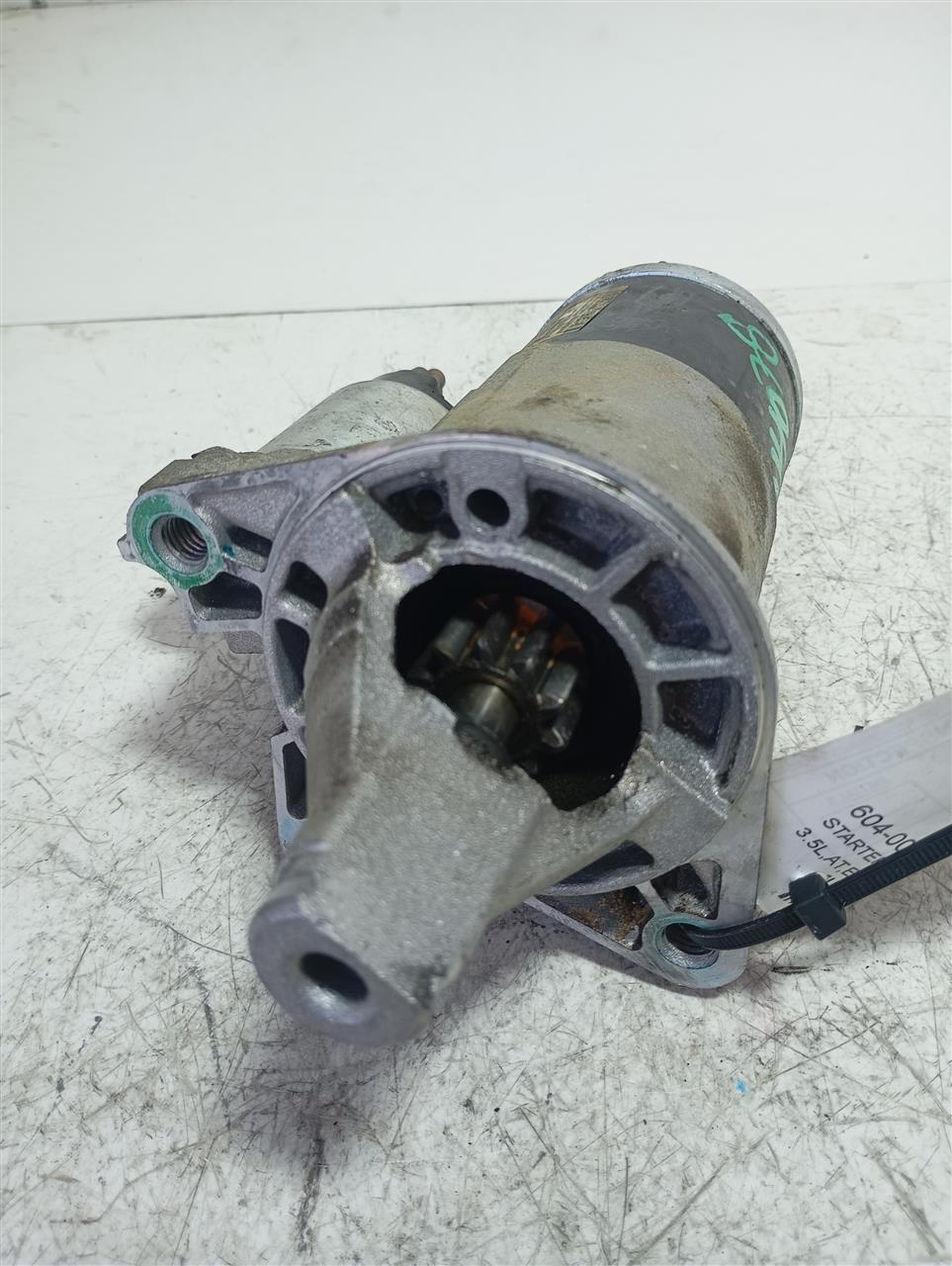 Part image 3