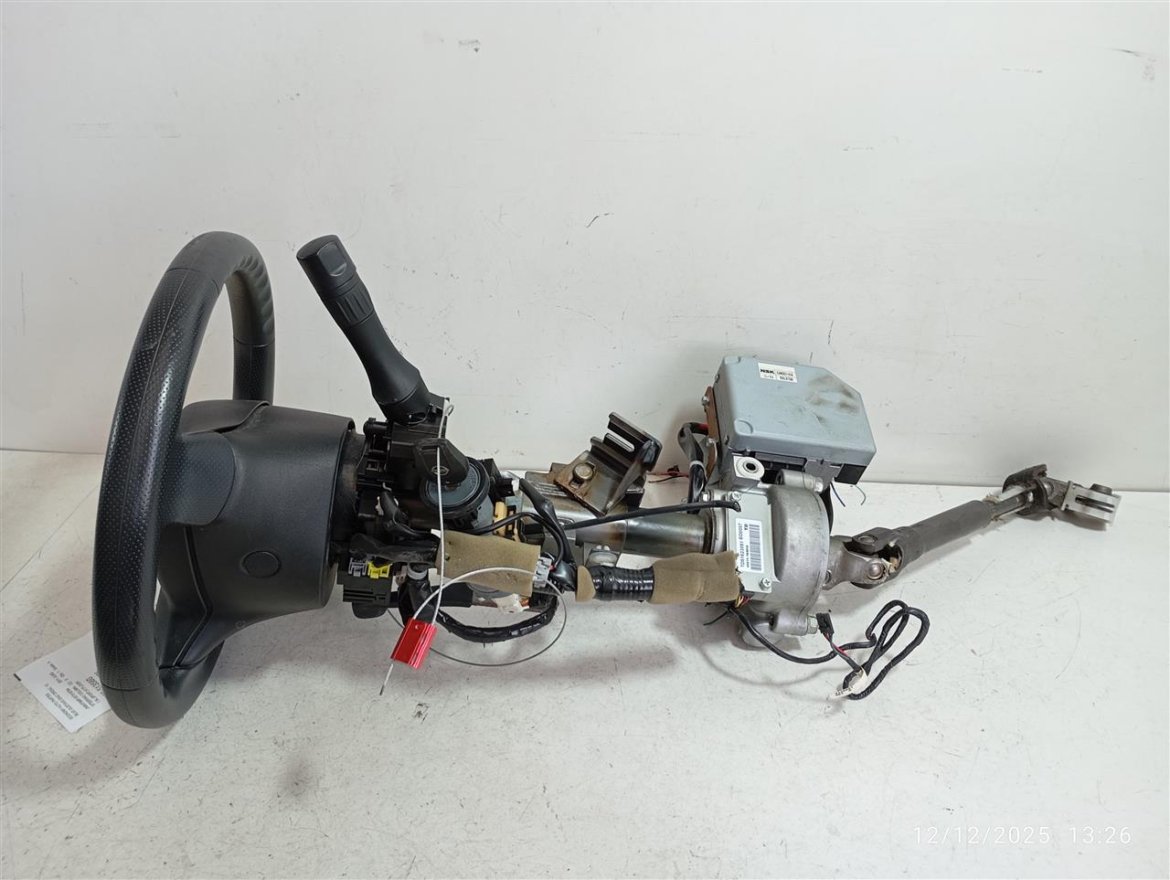 2011 Nissan JUKE Steering Column