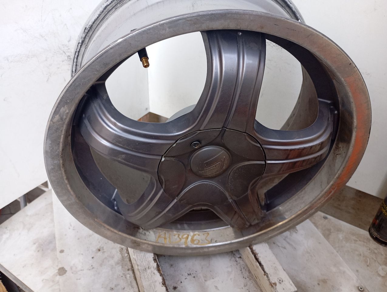 Part image 5