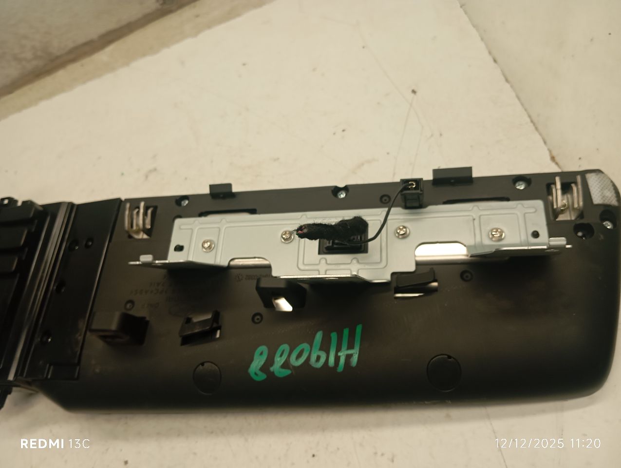 Part image 9