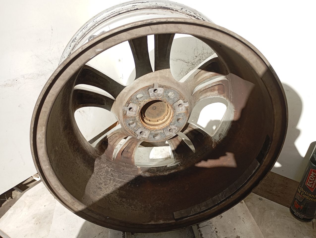 Part image 3
