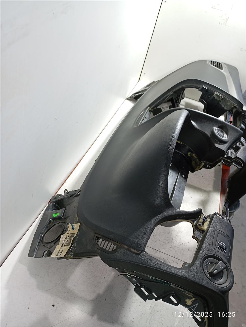 Part image 2