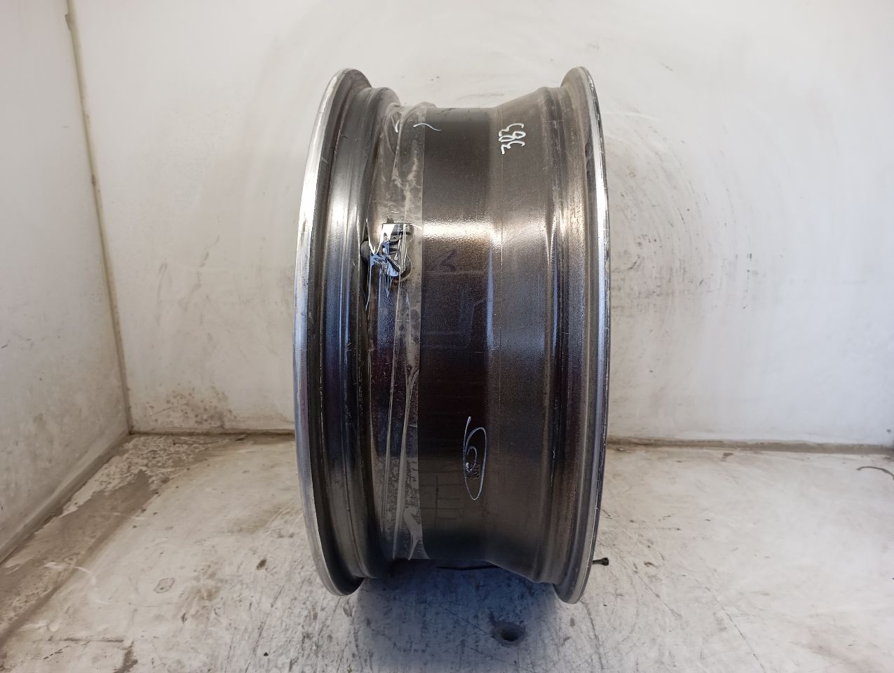 Part image 3