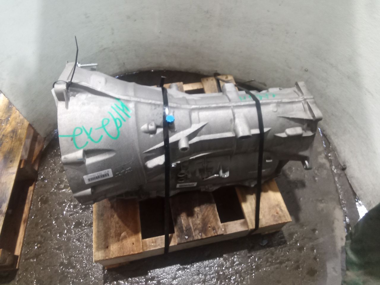 Part image 3