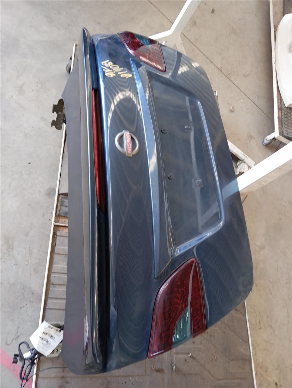 Part image 3