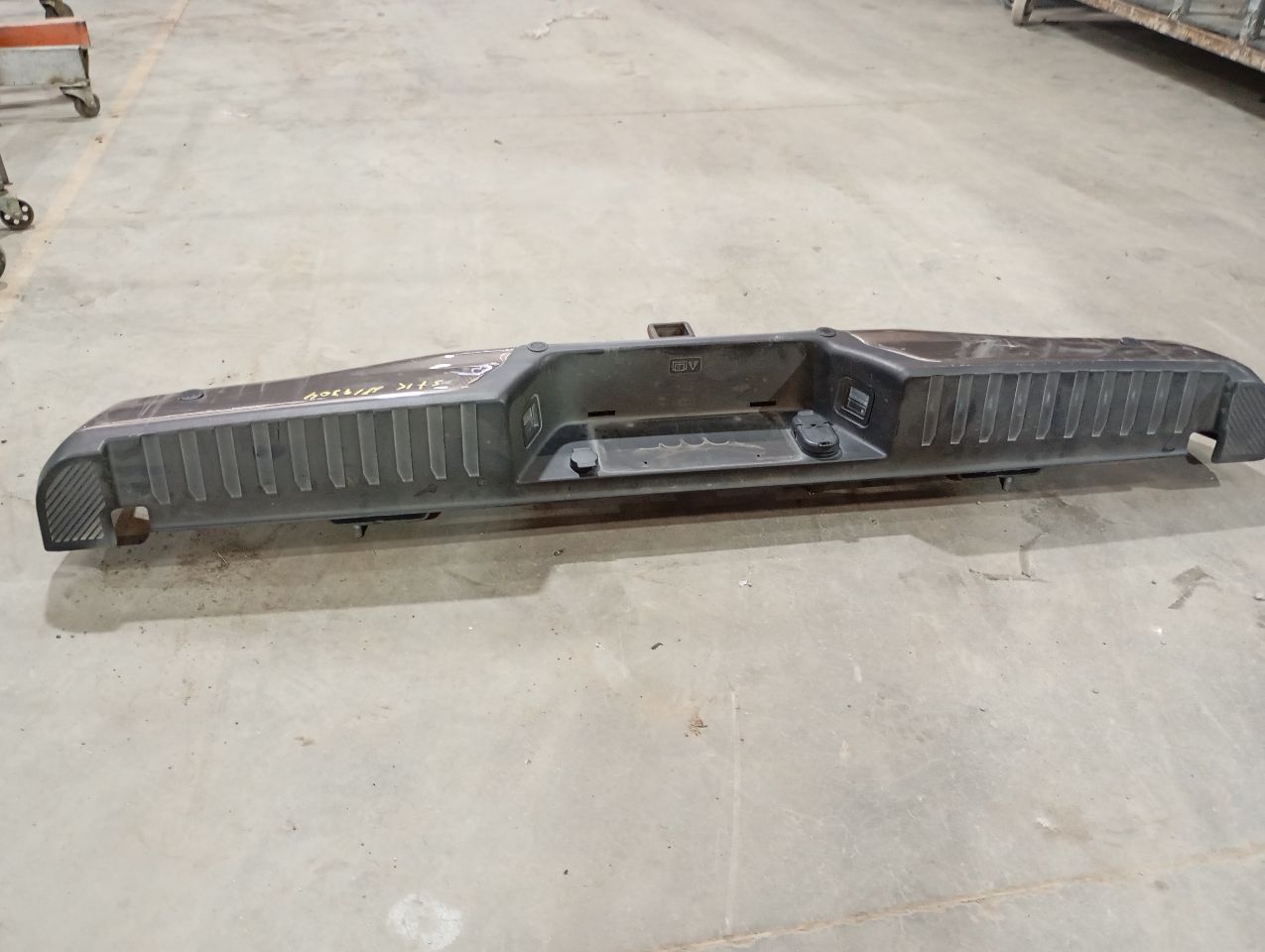 Part image 1