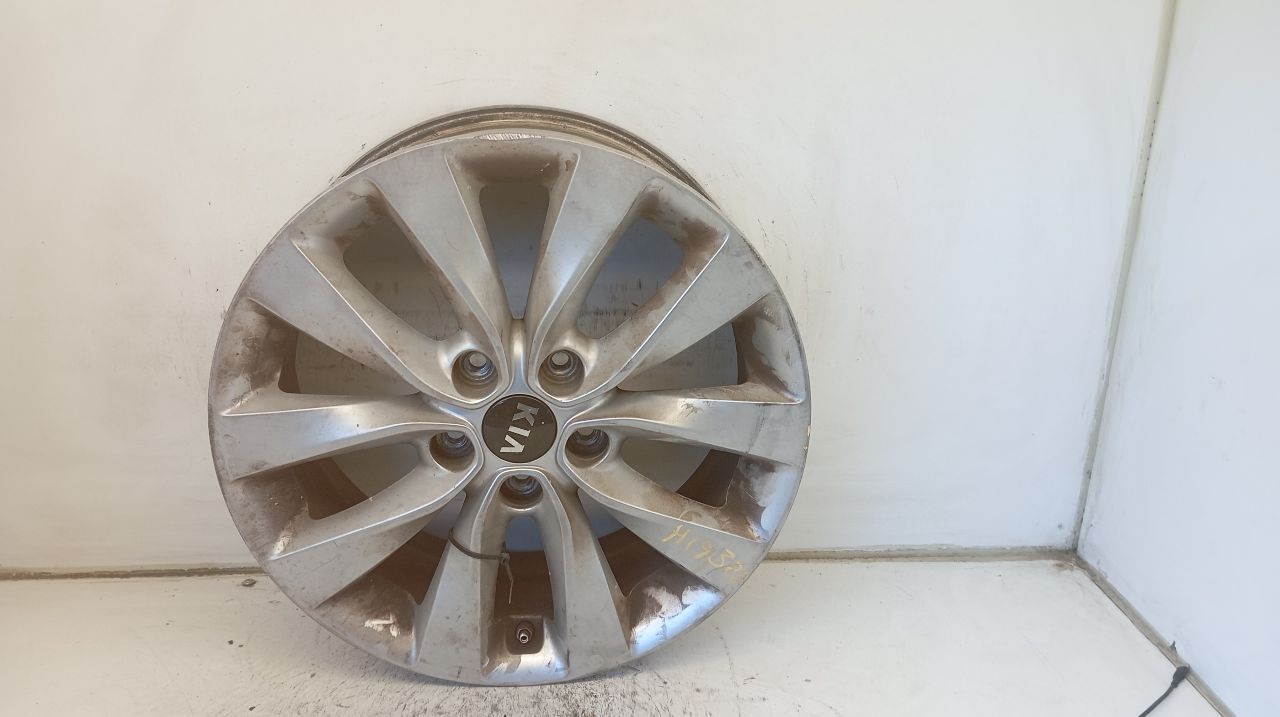 2014 Kia OPTIMA Wheel