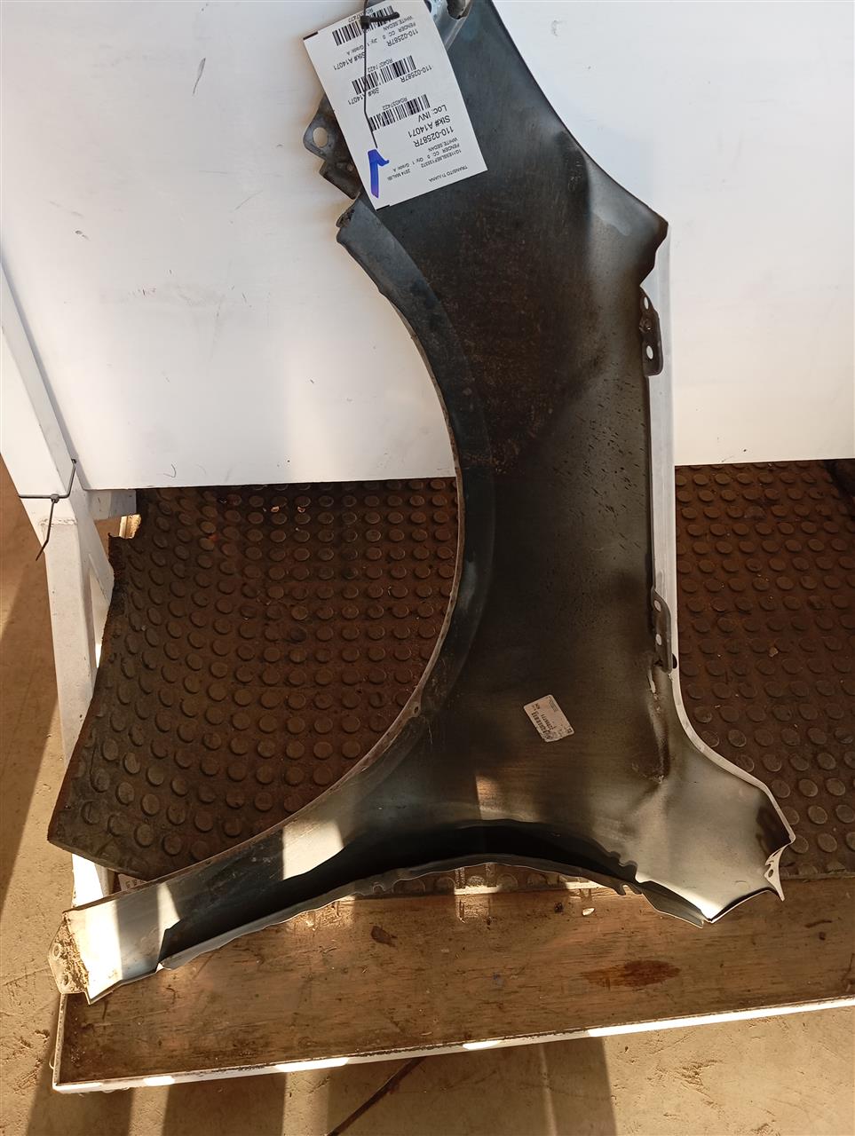 Part image 3