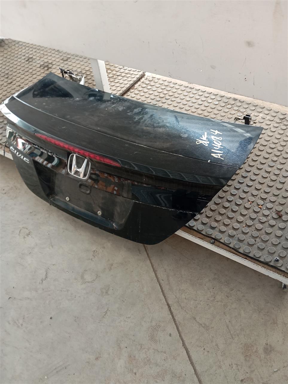 Part image 3